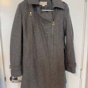 Michael Kors Gray Peacoat (size: 2P)